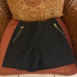 WHBM 5" DRESS SHORT